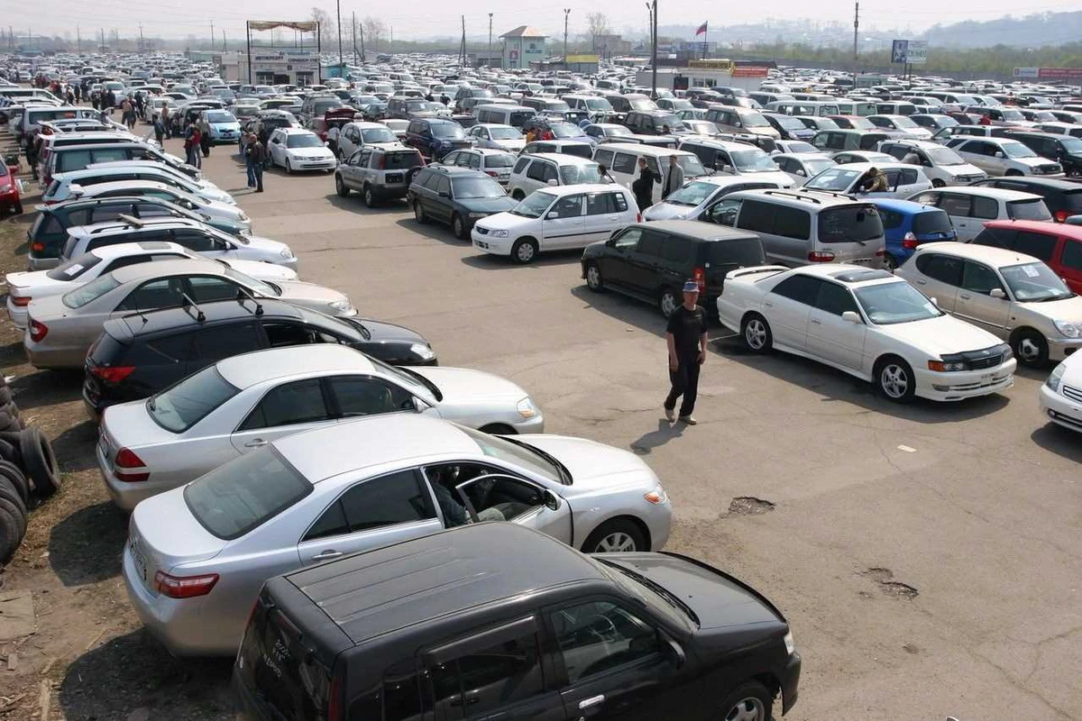 Какой самый популярный цвет автомобилей у азербайджанцев? - РЕЙТИНГ
