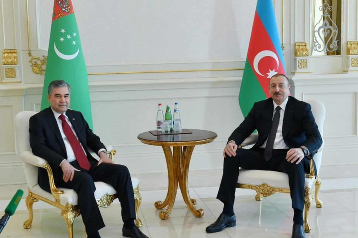 Ильхам Алиев поздравил президента Туркменистана