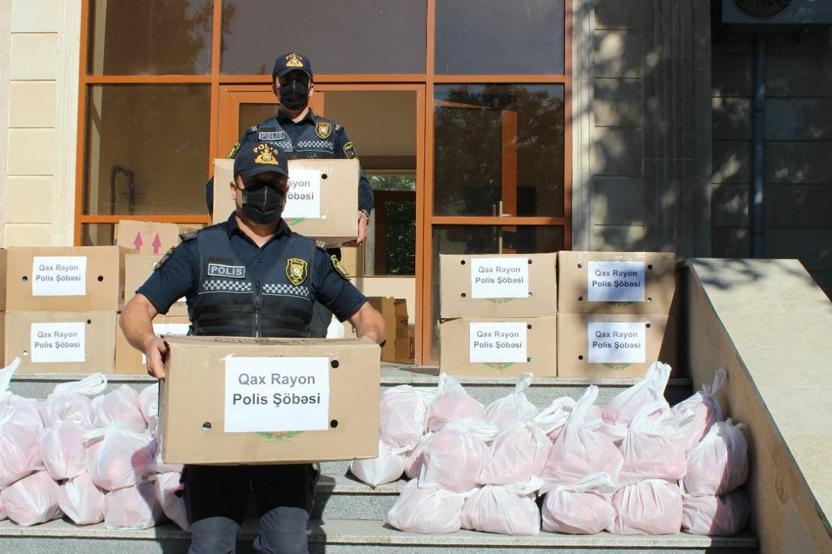 Qaxda polis əməkdaşları şəhid ailələrini ziyarət edib - FOTO
