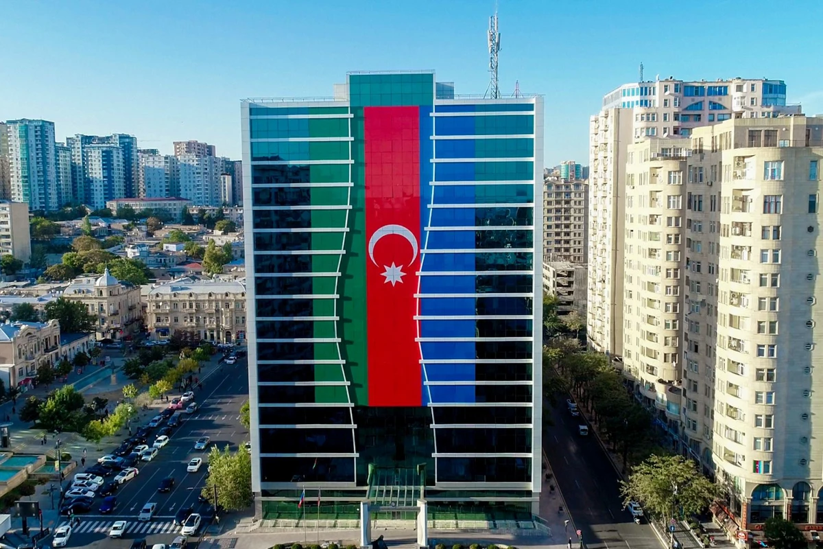 Vətəndaşlara çağırış: Eyvanlardan bayraq asaq