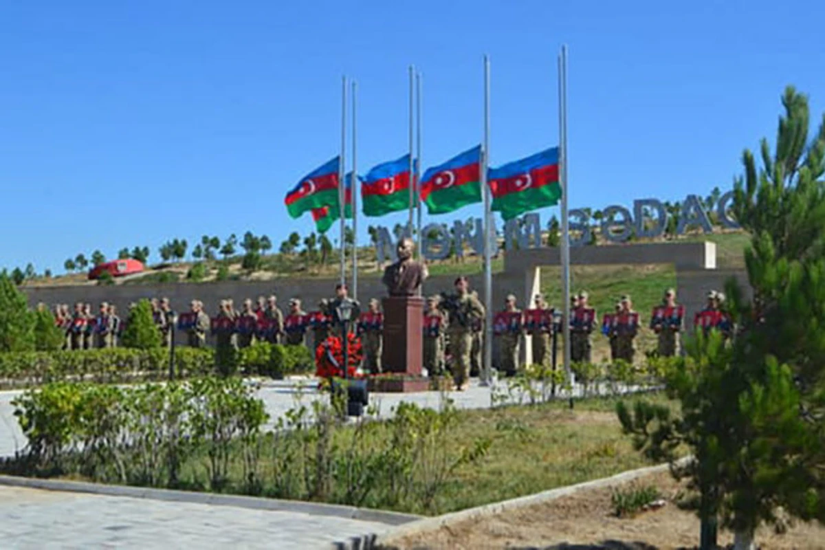 Xüsüsi Təyinatlı Qüvvələrin komandanı veteranlarla görüşdü – FOTO/VİDEO