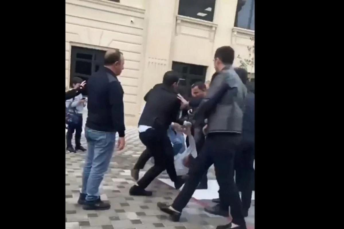 Bakıdakı özəl məktəbdə düşən davanın səbəbi bilindi - TƏFƏRRÜATI Bakıdakı özəl məktəbdə düşən davanın səbəbi bilindi - TƏFƏRRÜATI