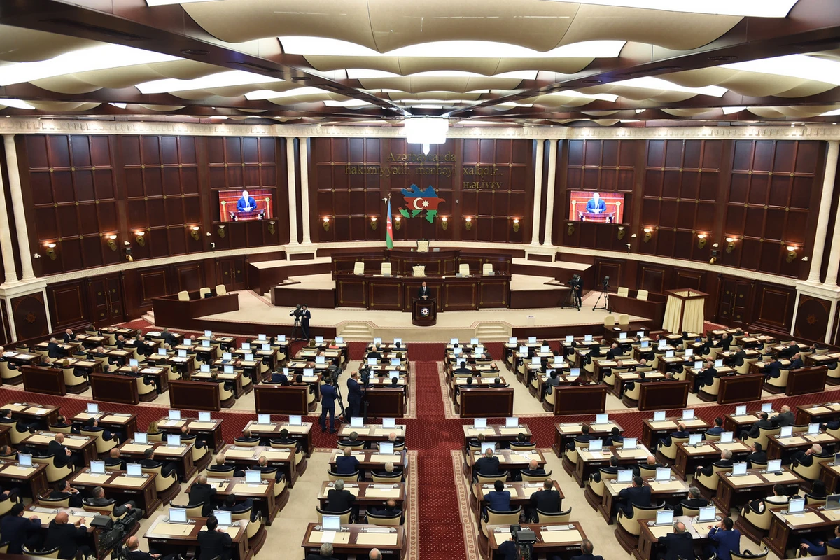 В парламенте Азербайджана предложили называть улицы именами шехидов