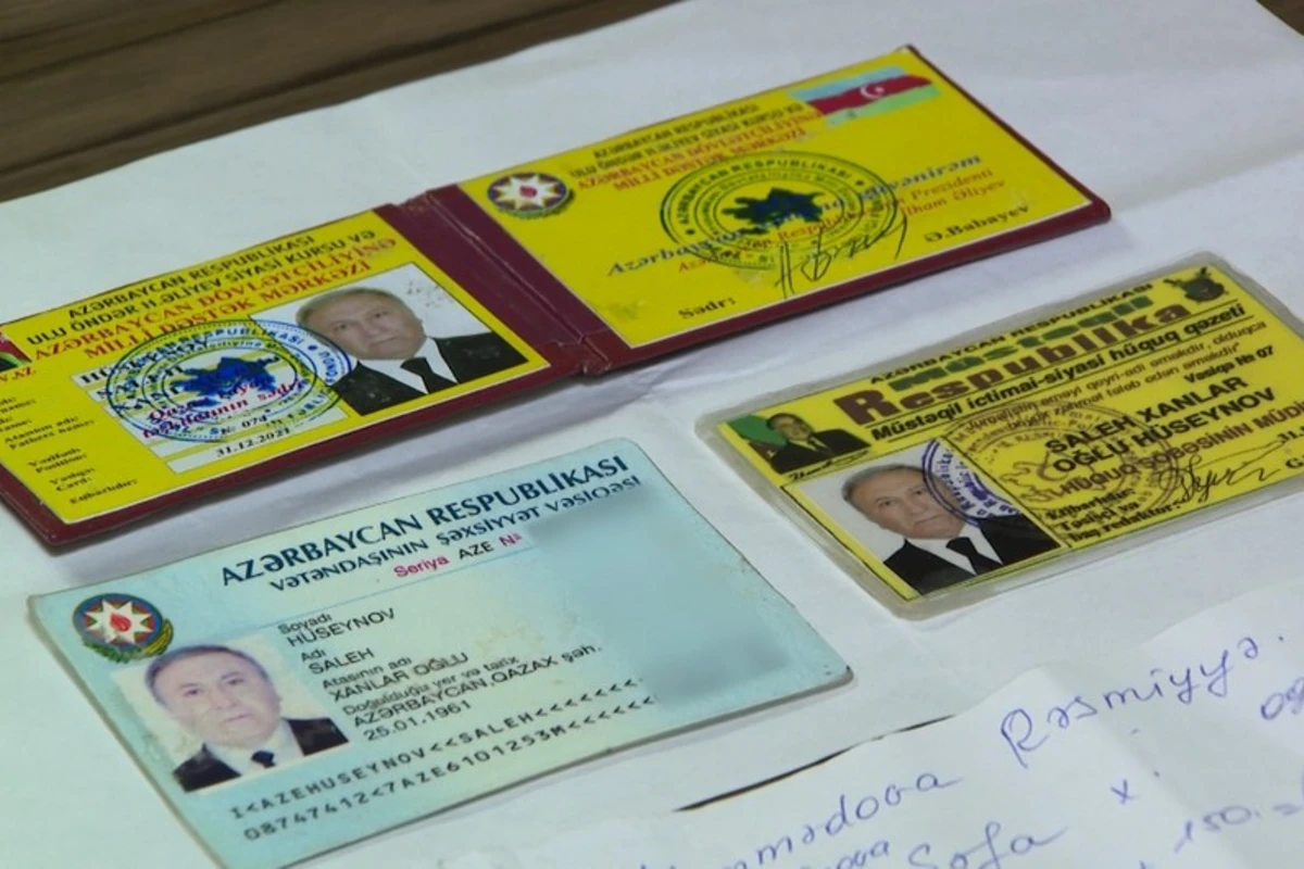 Həkimdən hədə-qorxu ilə pul tələb edən jurnalist ələ keçdi - FOTO