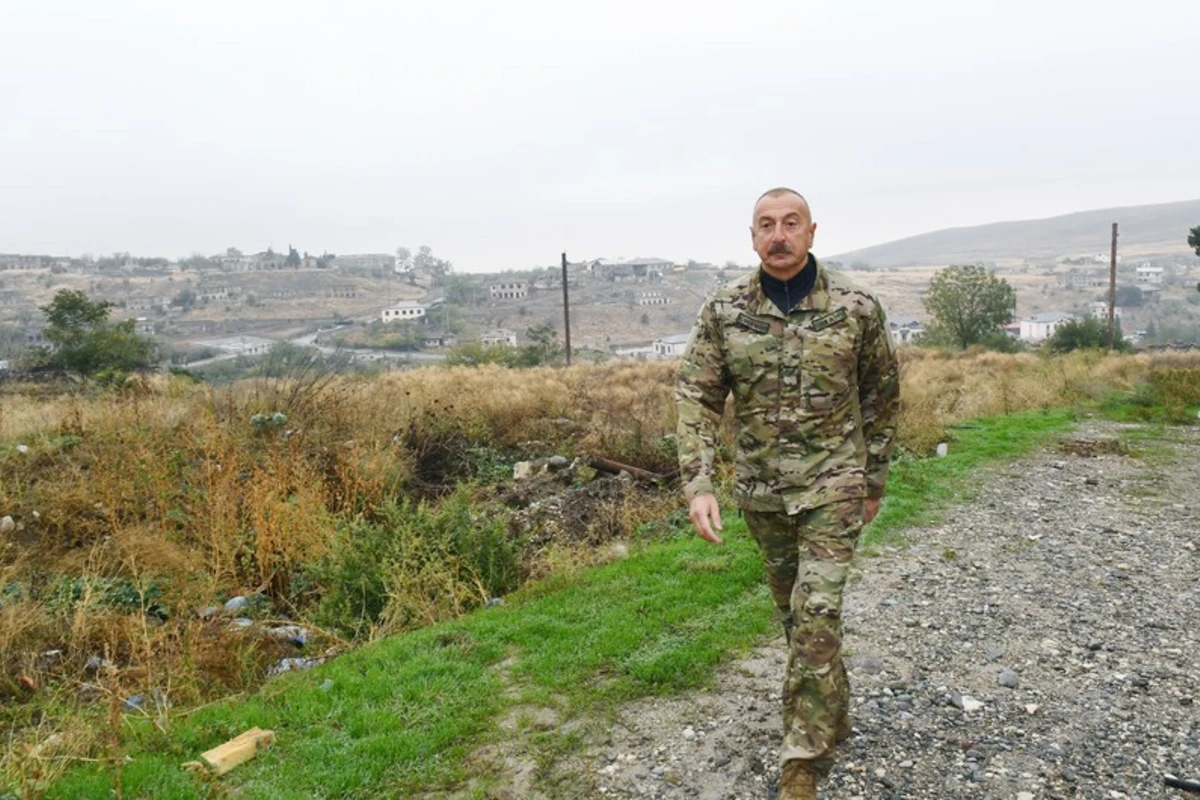 Müzəffər Ali Baş Komandan: Heç kim bizim daxili işimizə qarışmasın