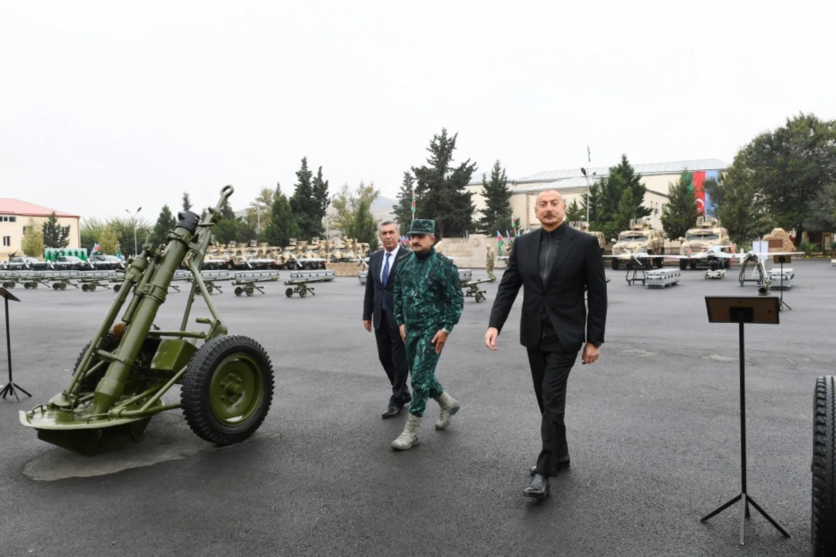 Ильхам Алиев на открытии комплекса воинской части Госпогранслужбы в Джебраиле - ФОТО