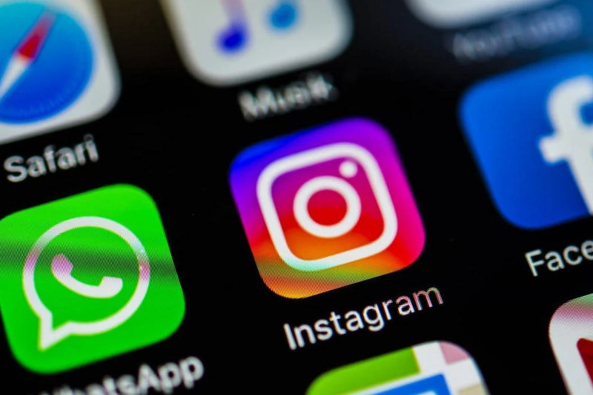 Bu məlumatları qətiyyən Facebookda yerləşdirməyin - Ekspertdən AÇIQLAMA
