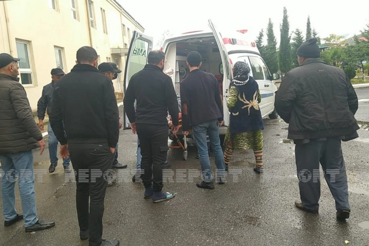 В Огузе 66-летняя женщина пыталась покончить с собой, перерезав себе горло