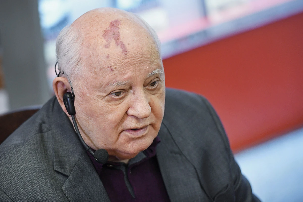 Горбачев находится на карантине в больнице