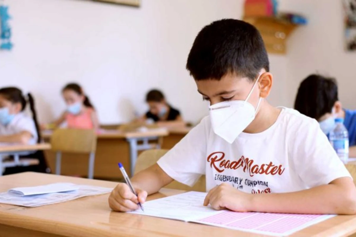 Bakıda 6 günlük qrafiklə işləyən məktəblərin sayı açıqlanıb