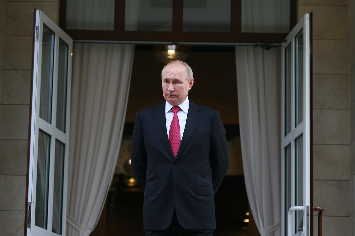 Путин назвал причину своего кашля