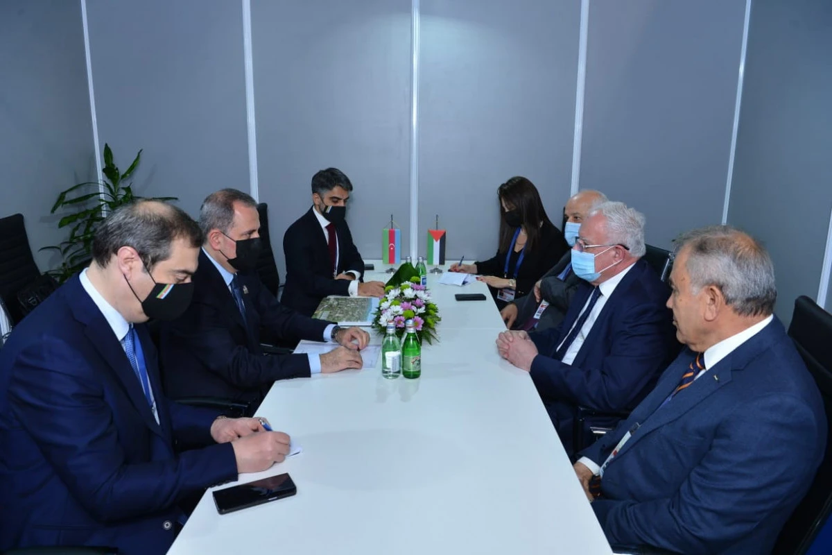 Ceyhun Bayramov Fələstinin XİN başçısı ilə görüşüb