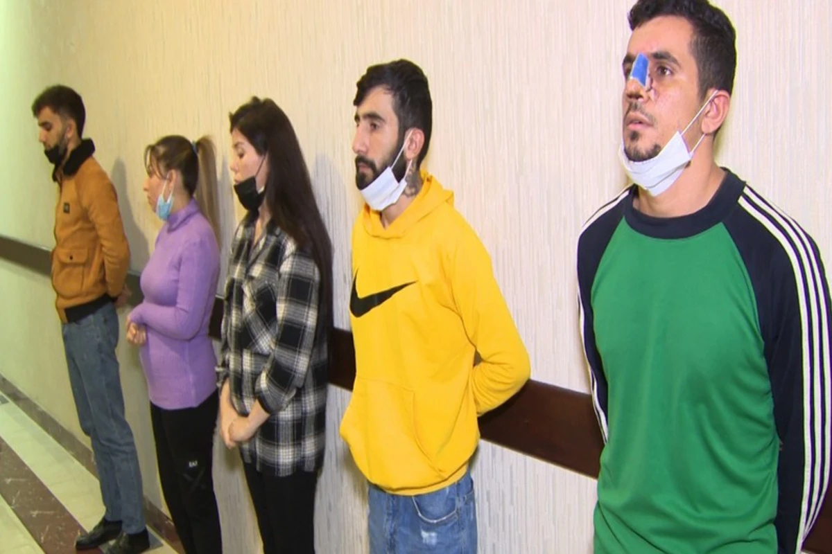 İnsanları aldadıb kartdan pullarını oğurlayanlar ifşa olundu - VİDEO