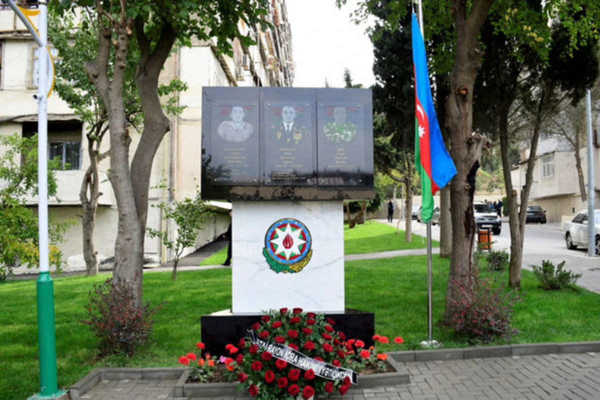 Vətən Müharibəsi şəhidi mayor Rüfət Əsgərovun anım mərasimi keçirilib - FOTO Vətən Müharibəsi şəhidi mayor Rüfət Əsgərovun anım mərasimi keçirilib - FOTO