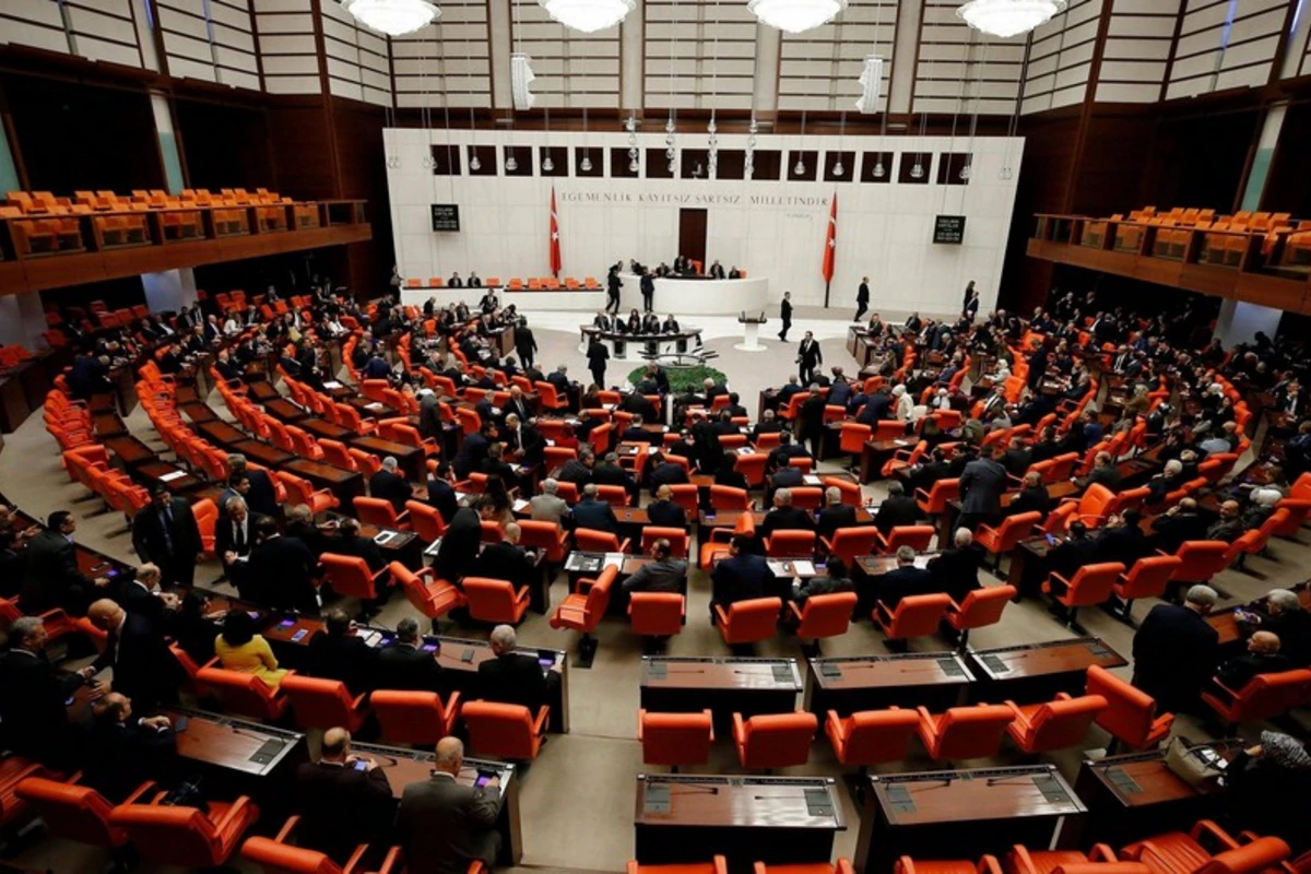 Türkiyə-Azərbaycan-Gürcüstan parlamentlərinin üçtərəfli iclası keçiriləcək Türkiyə-Azərbaycan-Gürcüstan parlamentlərinin üçtərəfli iclası keçiriləcək