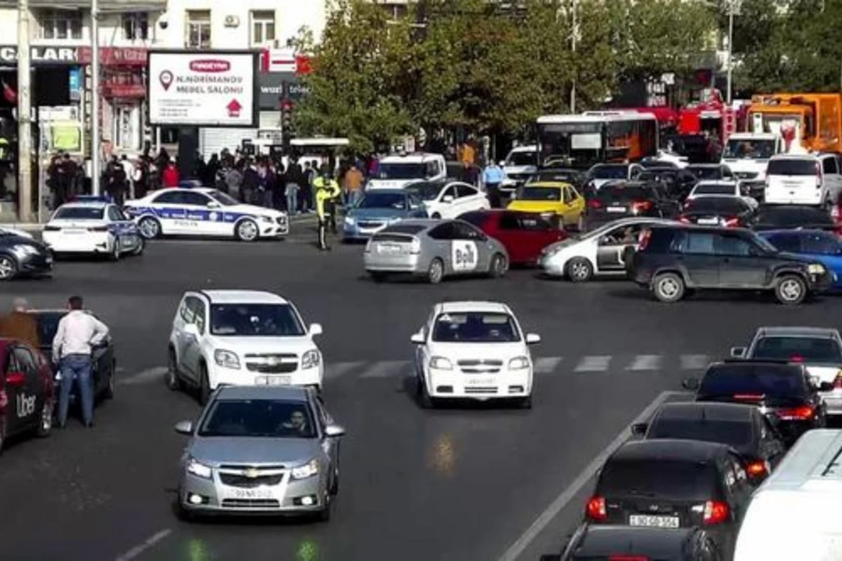 Bakıda yanğına görə küçə bağlandı