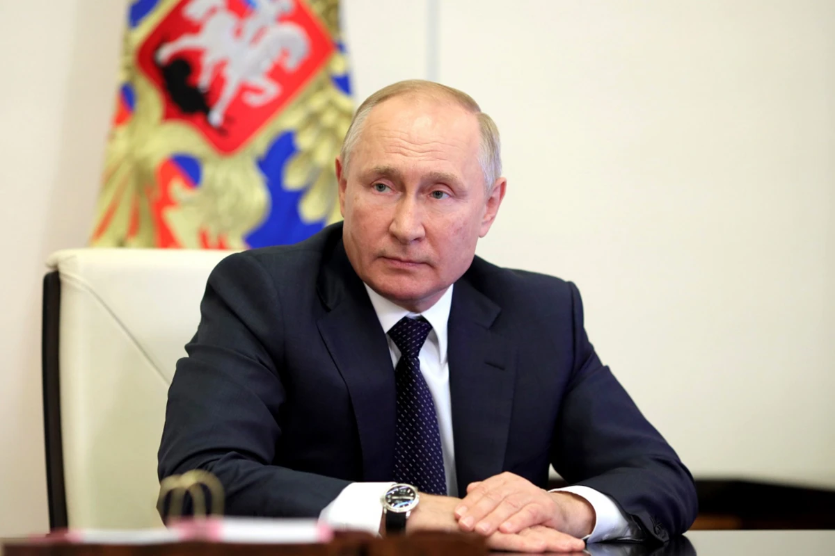 Putin pandemiyaya görə 9 gün qeyri-iş günü elan etdi