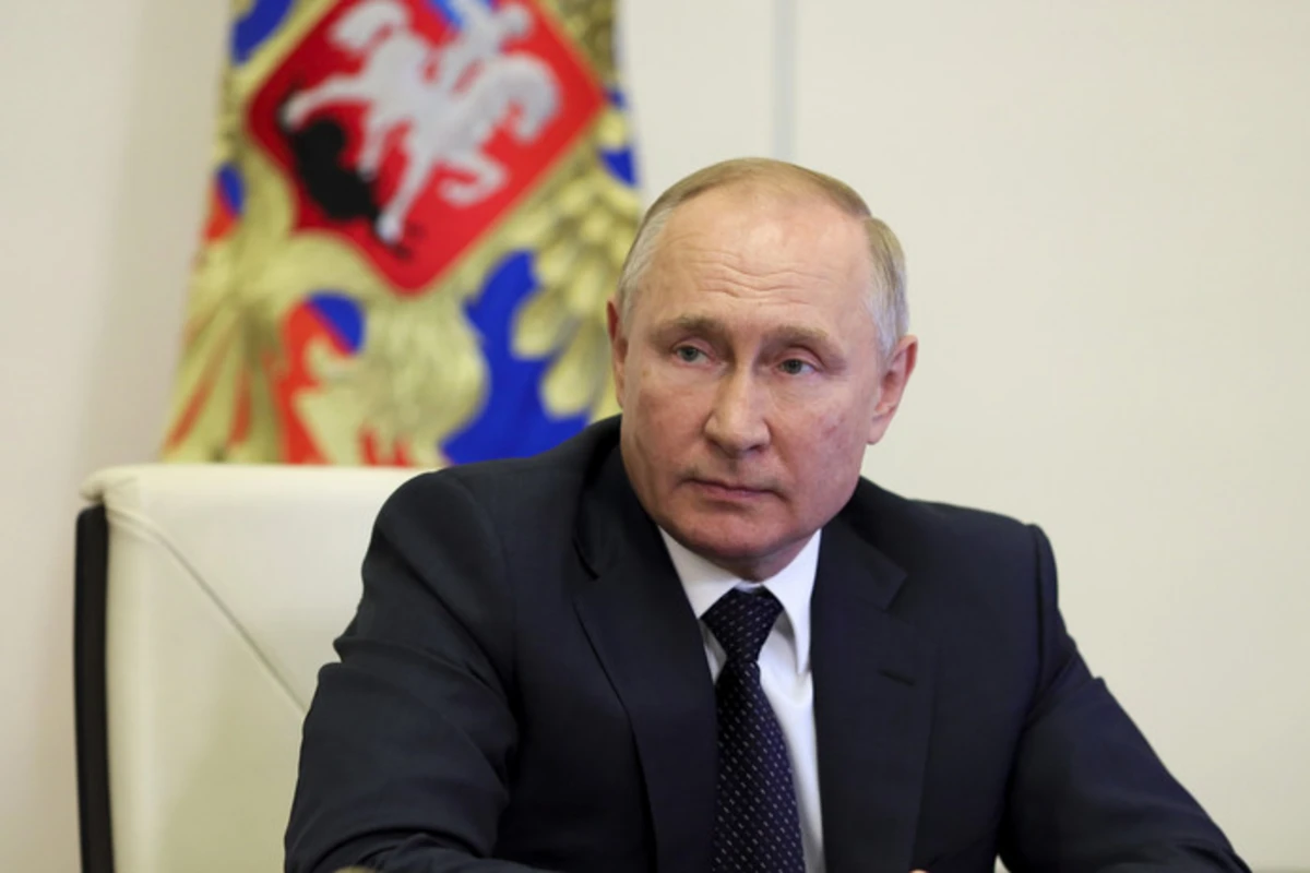 Путин объявил в России неделю выходных из-за пандемии коронавируса