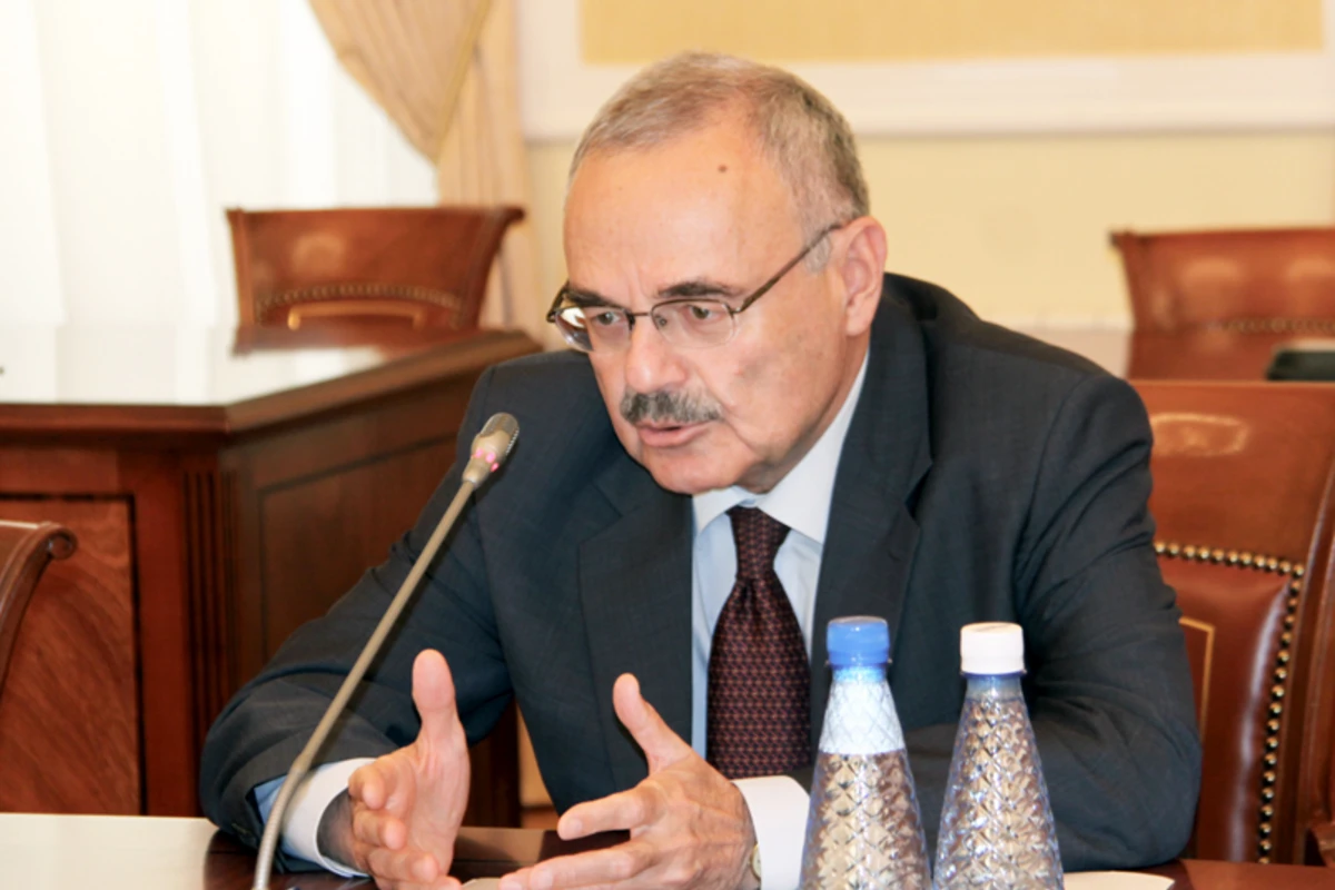 У Артура Расизаде проблемы со здоровьем: он проходит лечение за границей