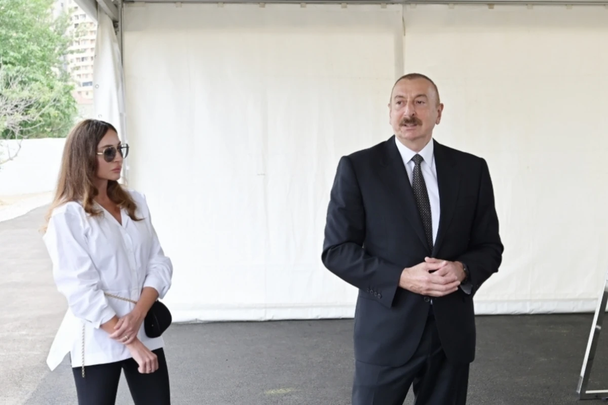 İlham Əliyev və Mehriban Əliyeva Qubadlı ictimaiyyətinin nümayəndələrilə görüşüblər İlham Əliyev və Mehriban Əliyeva Qubadlı ictimaiyyətinin nümayəndələrilə görüşüblər