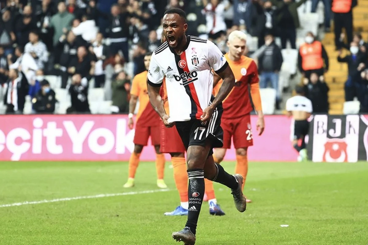 İstanbul derbisi: Beşiktaş Qalatasaray üzərində əzmkar qələbə qazandı