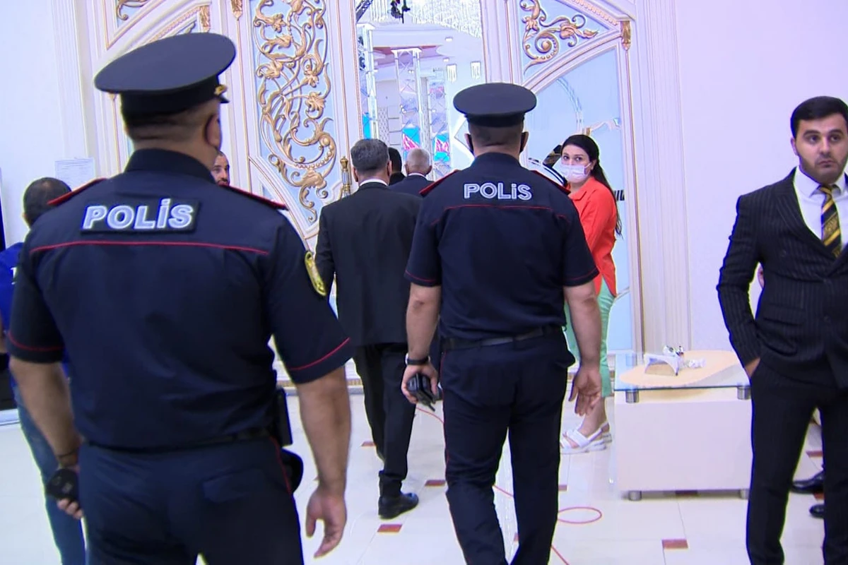 Ötən gün 164 nəfər COVID-19 pasportu olmadığına görə toy şənliklərinə buraxılmayıb Ötən gün 164 nəfər COVID-19 pasportu olmadığına görə toy şənliklərinə buraxılmayıb