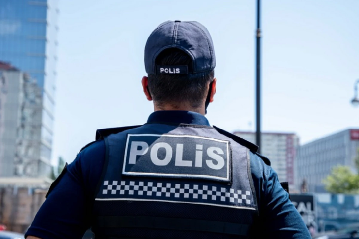 Azərbaycanda polisi bıçaqlayan şəxsin məhkəməsi başlayır Azərbaycanda polisi bıçaqlayan şəxsin məhkəməsi başlayır