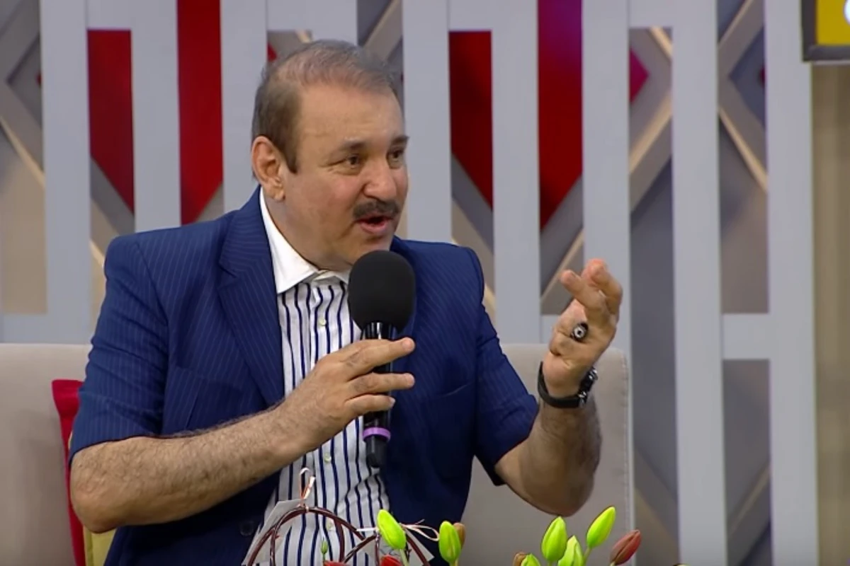 Tolikdən Cavanşir Məmmədova sərt sözlər: Vergi versəydiniz, “Rolls-Royce” sürə bilməzdiniz - VİDEO Tolikdən Cavanşir Məmmədova sərt sözlər: Vergi versəydiniz, “Rolls-Royce” sürə bilməzdiniz - VİDEO