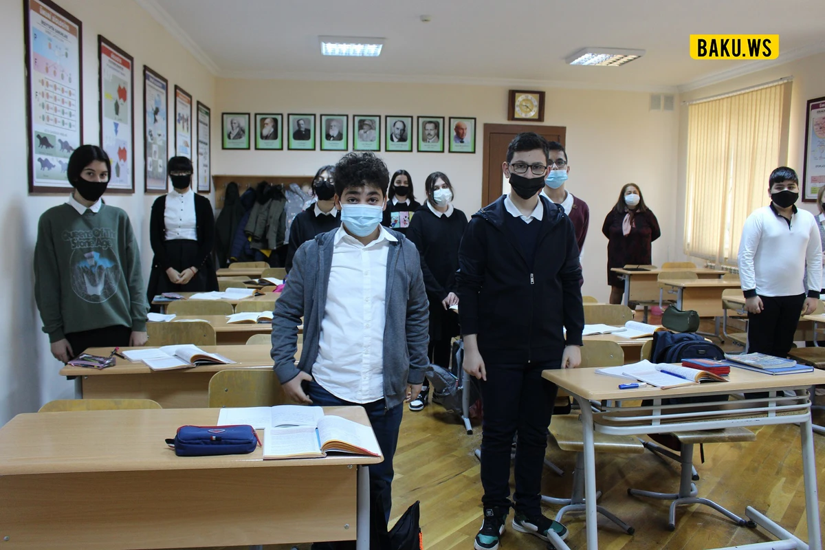 Bakıda koronavirusa görə bağlanan məktəb açıldı