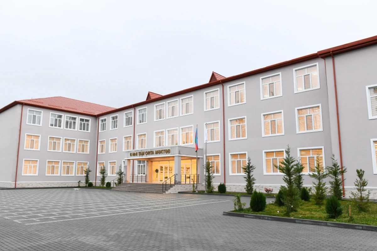 İsmayıllıda 6 saylı tam orta məktəbin yeni binası istifadəyə verilib - FOTO