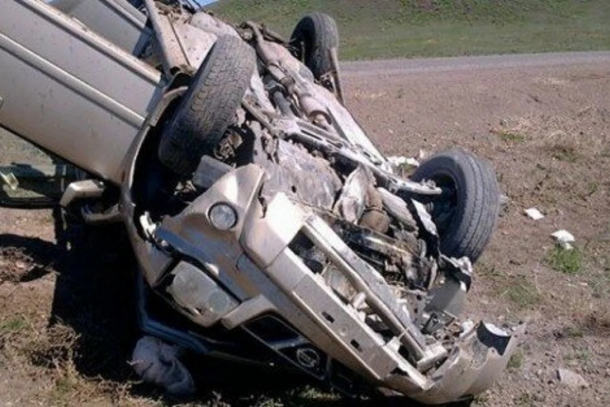 Tanınmış meyxanaçı qəzaya düşdü: Avtomobili aşdı - VİDEO