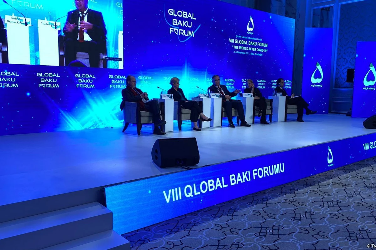 VIII Qlobal Bakı Forumu çərçivəsində növbəti panel müzakirələrinə başlanılıb