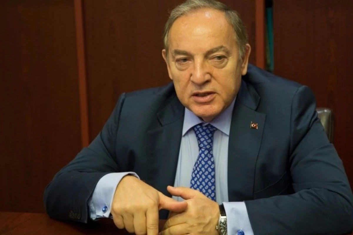 Türkiyənin Azərbaycandakı sabiq səfiri YAŞAT Fonduna 12 000 manat ianə edib