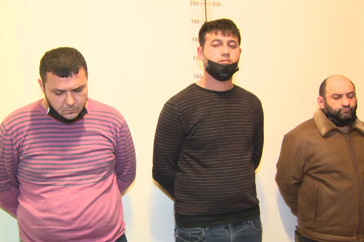 В Баку задержаны подозреваемые в краже 13 000 манатов из терминала MilliÖn - ВИДЕО