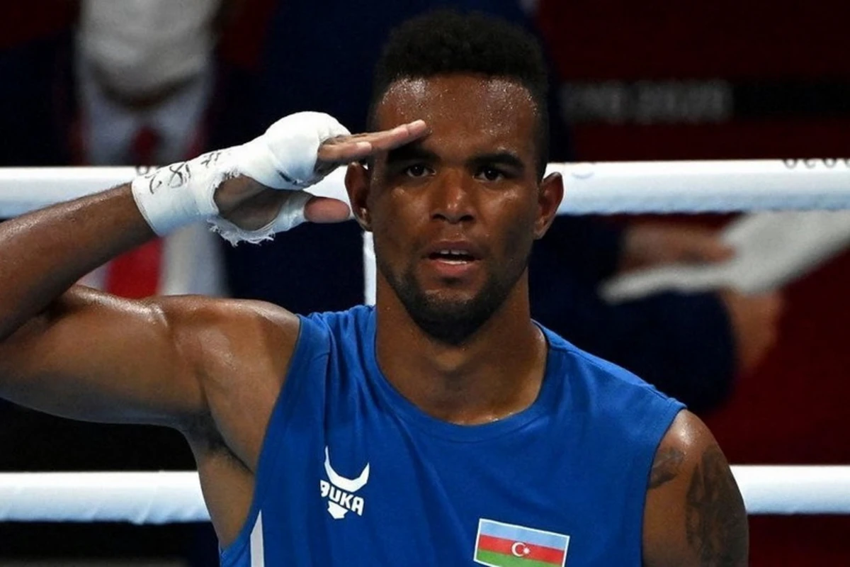 Азербайджанский боксер стал чемпионом мира