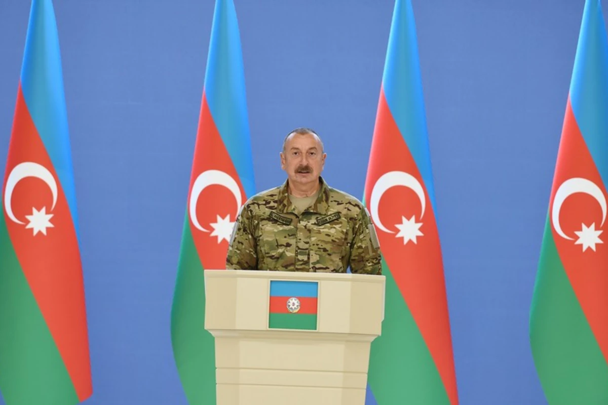 Ali Baş Komandan İlham Əliyev Şuşada hərbçilər qarşısında çıxış edib - YENİLƏNİB