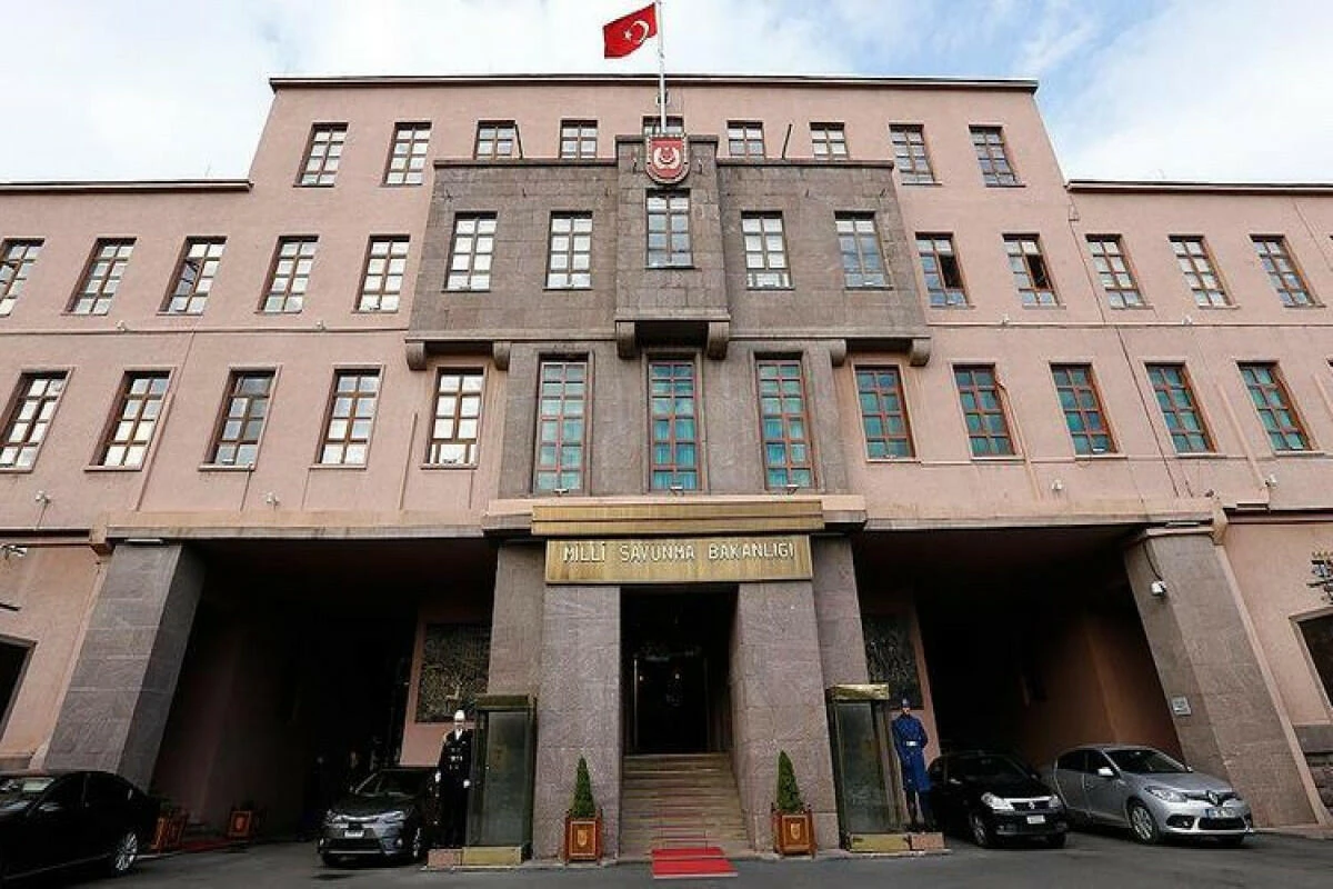 Türkiyənin Müdafiə Nazirliyi Azərbaycan xalqını təbrik edib
