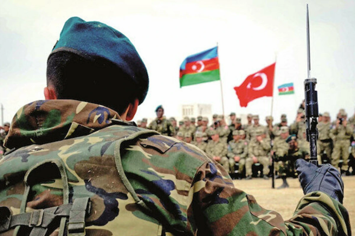 Komando kursunda iştirak edən hərbçimiz bədbəxt hadisə nəticəsində həyatını itirdi