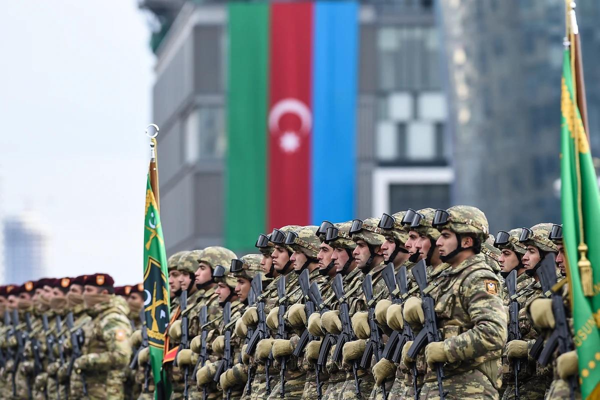 Hərbçilərin maaşlarının artırılması nəzərdə tutulur