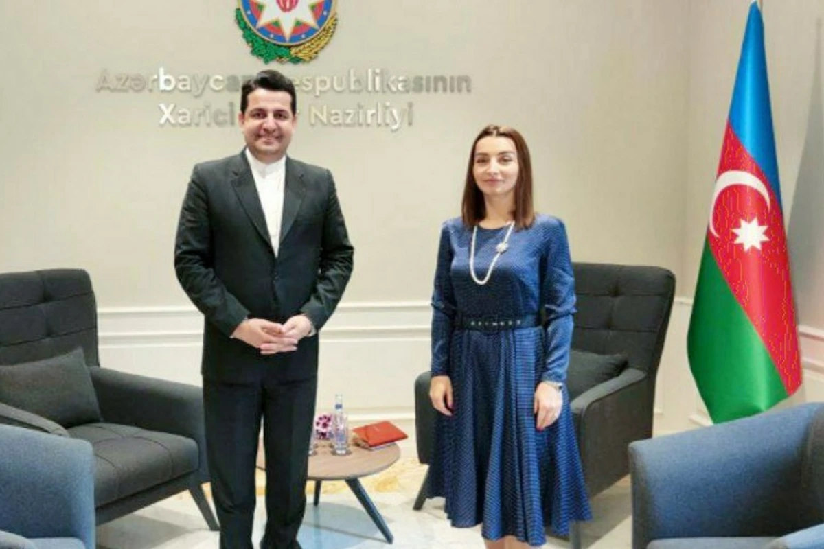 Azərbaycan XİN-in sözçüsü İran səfiri ilə görüşüb - FOTO