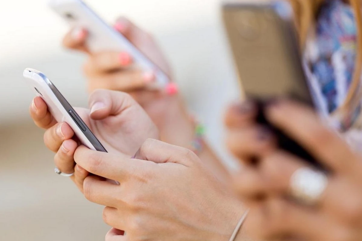 Əhali bu il mobil rabitəyə 800 mln. manatdan çox pul xərcləyib