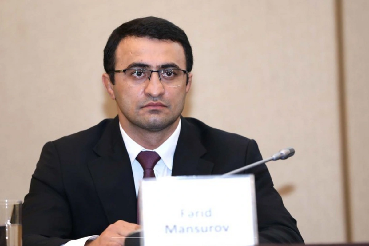 Fərid Mansurov milli komandadan qovulan həndbolçularla görüşdü