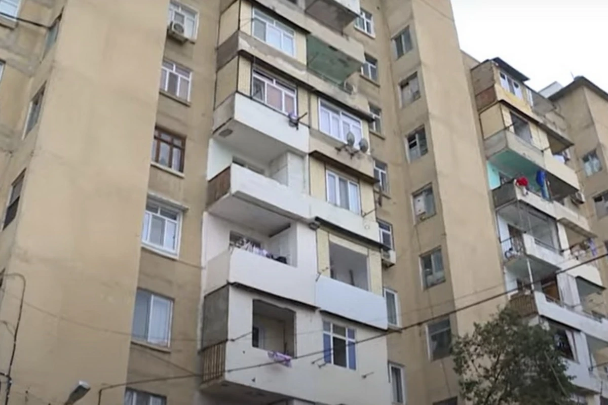 Bakıda bu binalarda istilik yoxdur - VİDEO