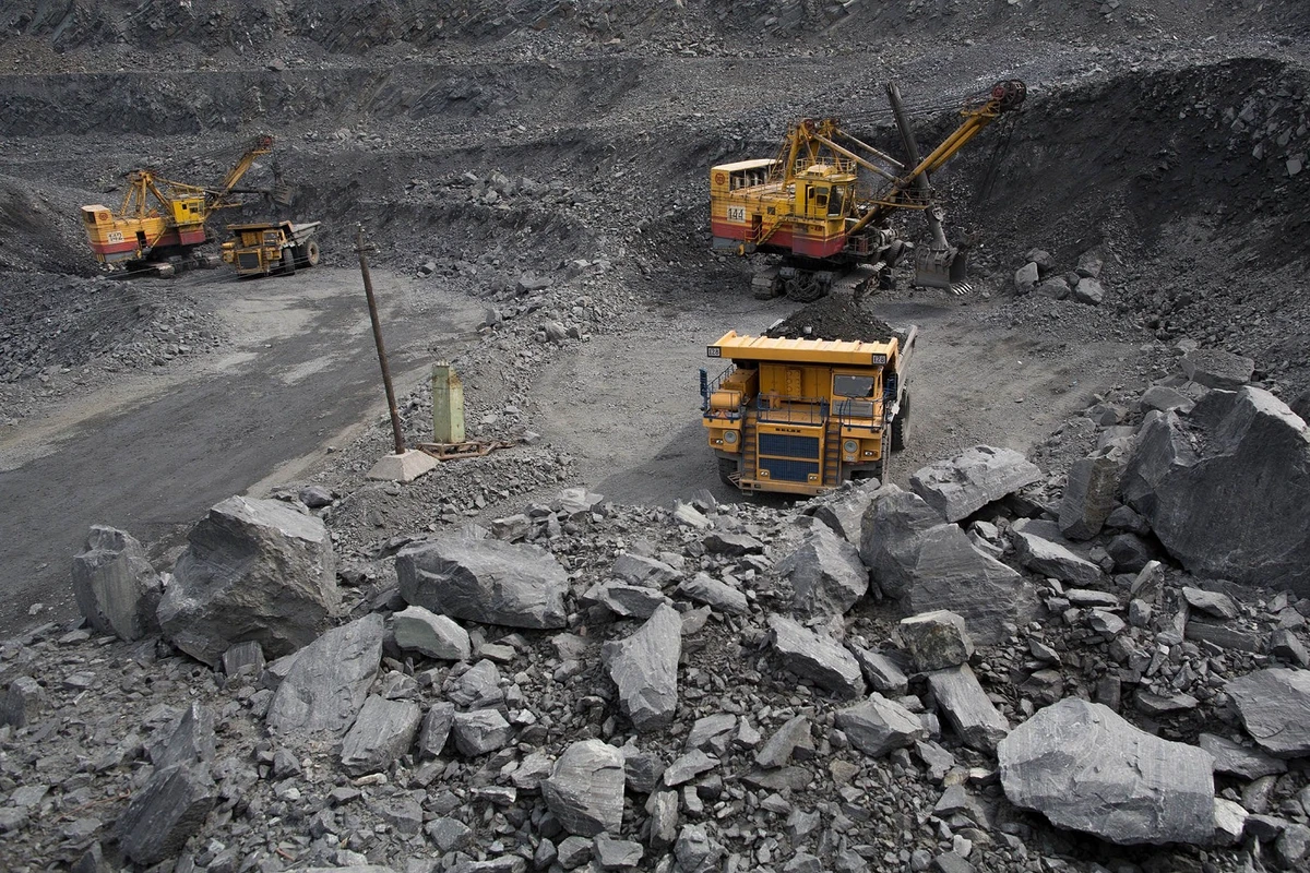 Hərraca yeni faydalı qazıntı yataqları çıxarılacaq