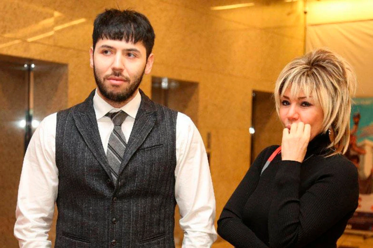 Brilliant Dadaşovanın oğlu: Telefonumu kreditlə götürmüşəm - FOTO