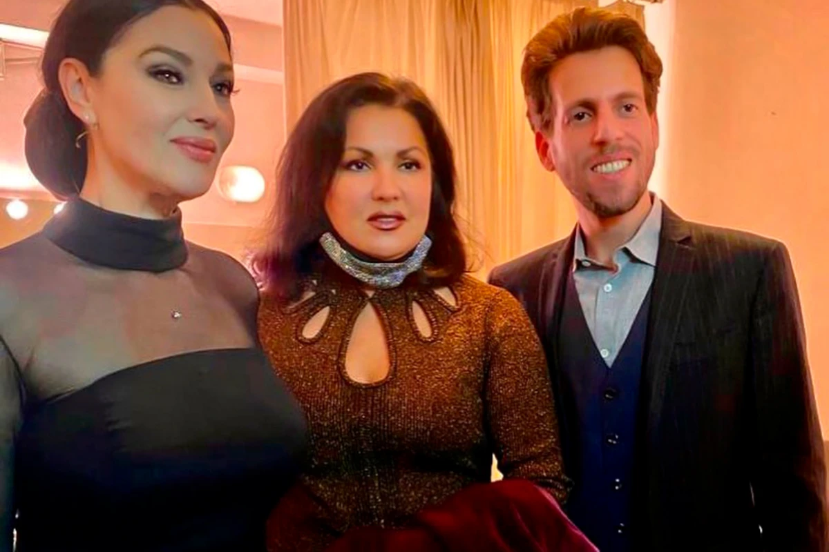 Xalq artistinin həyat yoldaşı Monika Belluççi ilə - FOTO Xalq artistinin həyat yoldaşı Monika Belluççi ilə - FOTO