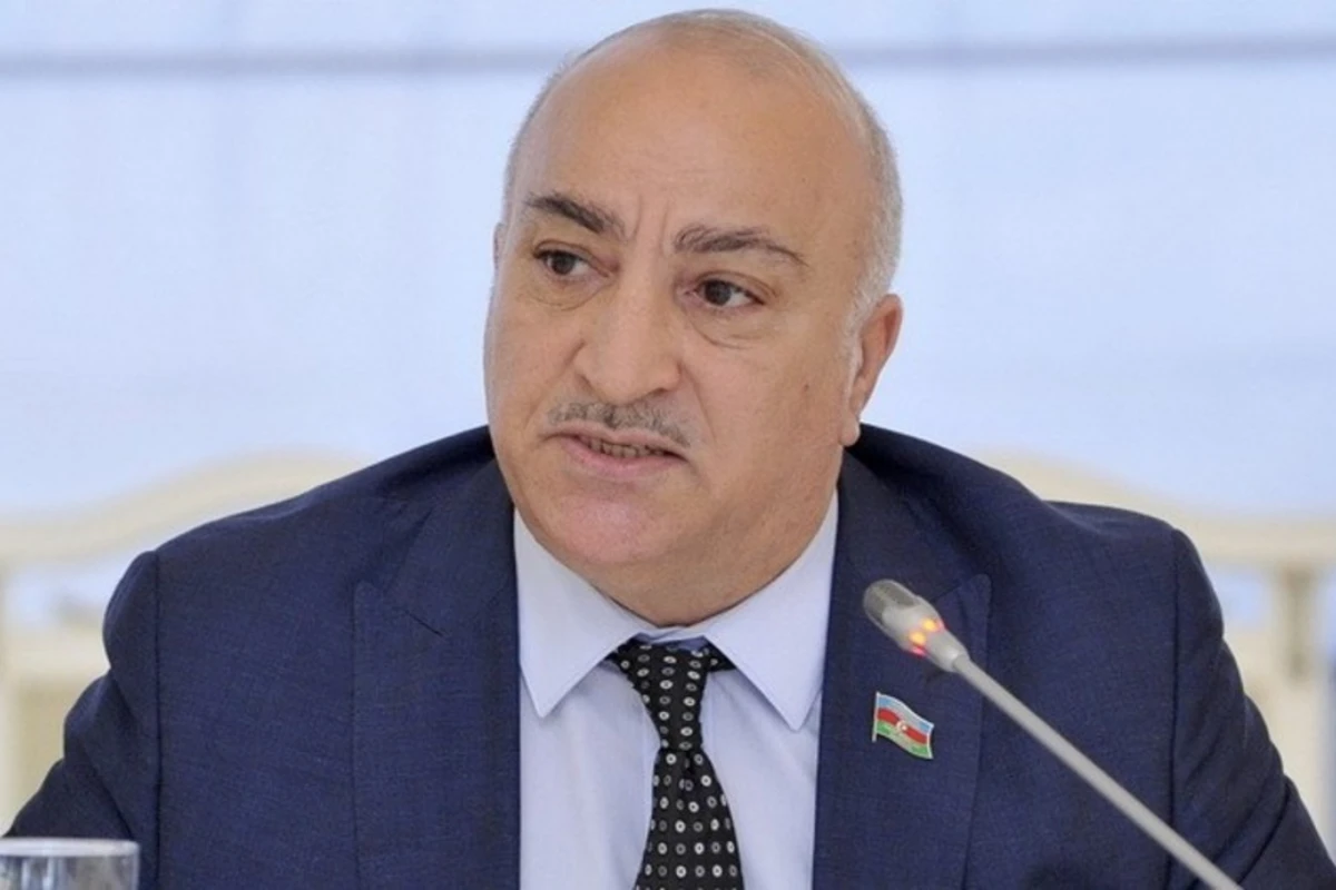 Deputat xalqdan və Milli Məclisin sədrindən üzr istədi Deputat xalqdan və Milli Məclisin sədrindən üzr istədi
