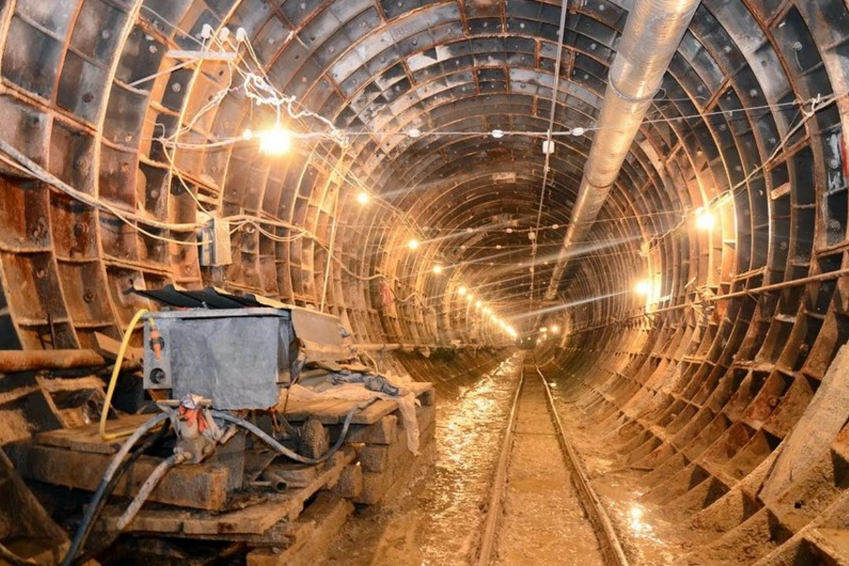 Metronun Xocəsəndəki elektrik deposu bu tarixdə hazır olacaq - RƏSMİ