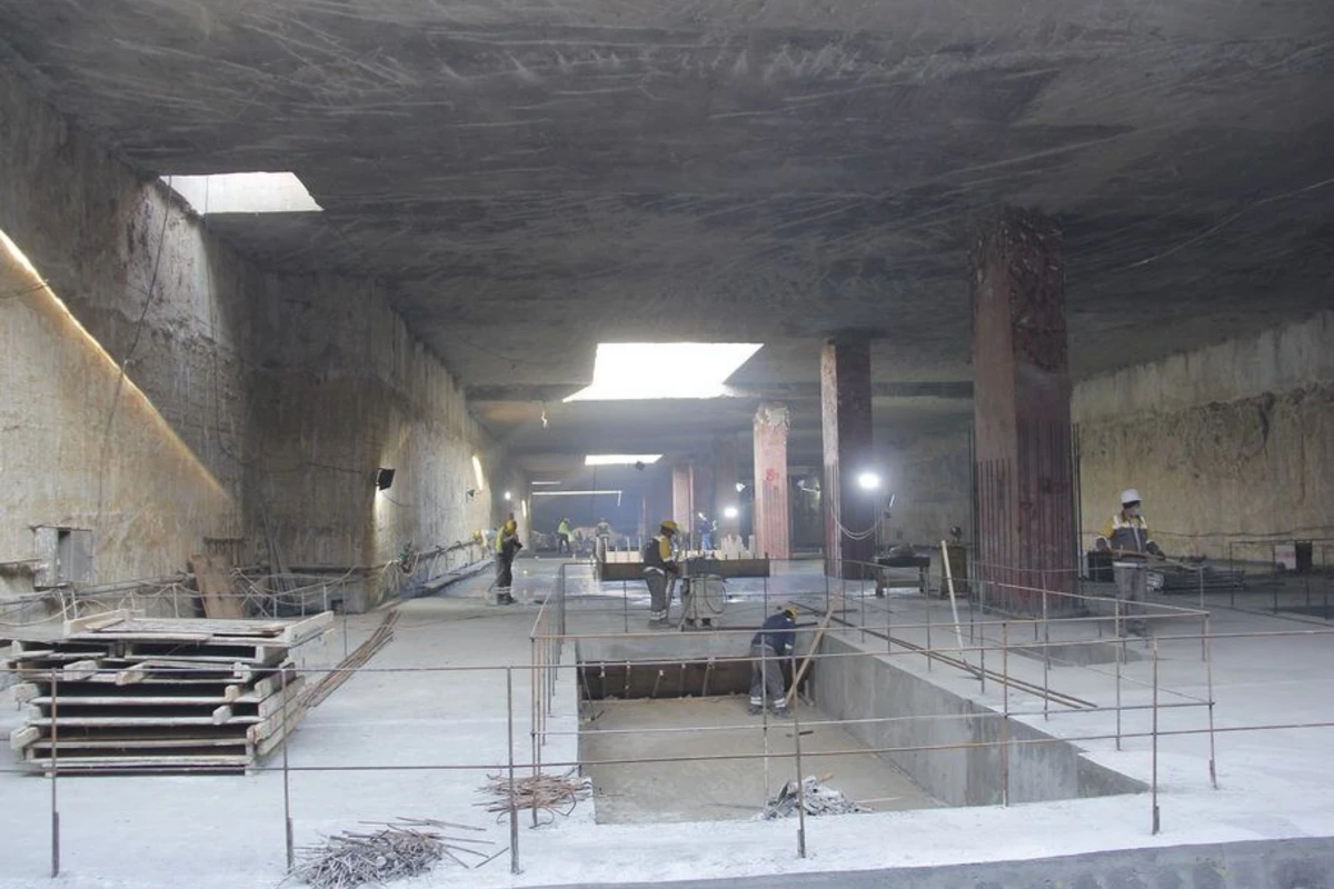 Bakıda tikilən yeni metro stansiyasının içindən görüntülər - FOTO
