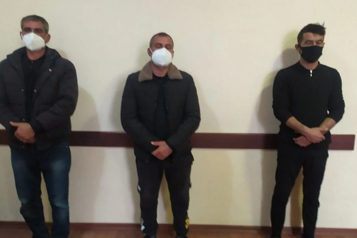 Zərdabda narkotik satan qardaşlar saxlanılıb - FOTO Zərdabda narkotik satan qardaşlar saxlanılıb - FOTO